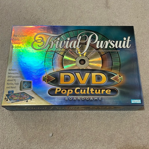 2003 1st edition Trivial Pursuit DVD Pop Culture Boardgame - Picture 1 of 4